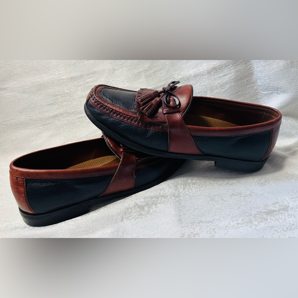 Johnson&Murphy Aragon II Kiltie Tassel Loafer Men's Black and BrownSize 11.5